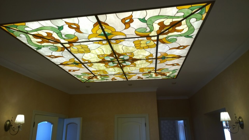 Заказать световой потолок с фотопечатью в г. Волхов